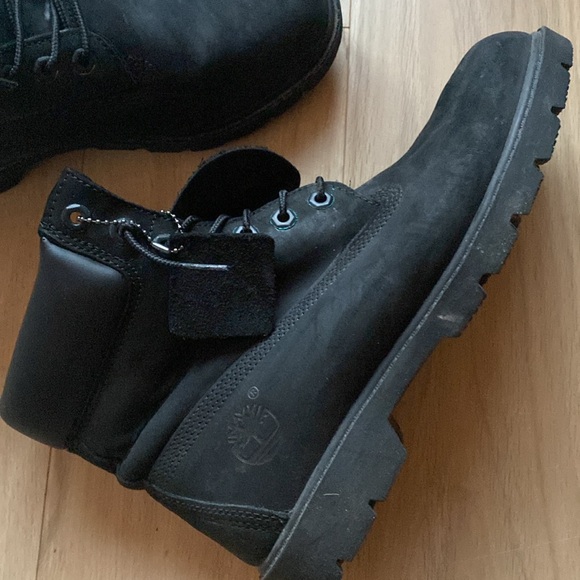 Men’s Size 8 (Women’s Size 10) Black Timberland boots excellent condition $120 - Picture 4 of 4